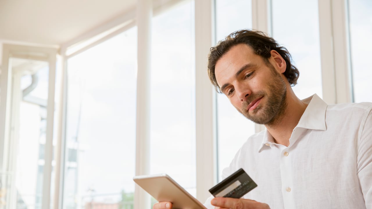 Los bancos recurren al ratio de endeudamiento para evaluar la capacidad de un individuo o empresa de asumir las cuotas mensuales de un préstamo.