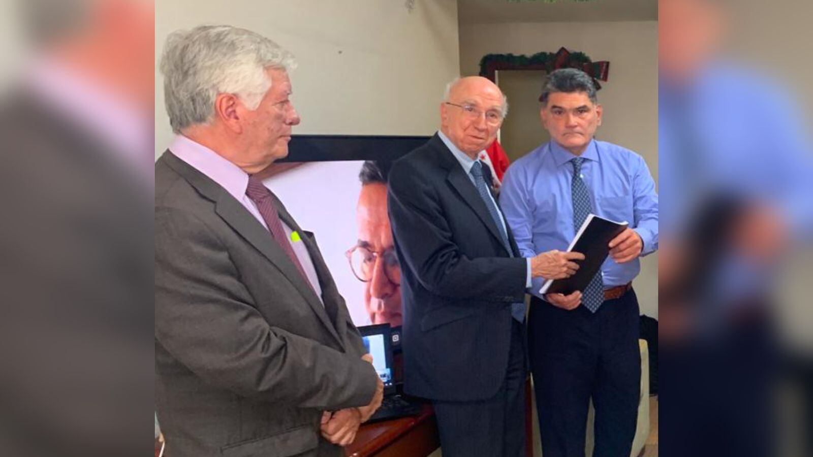 Gregorio Eljach, procurador electo.