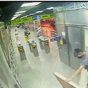 El joven capturado había robado elementos en varias estaciones del sistema.