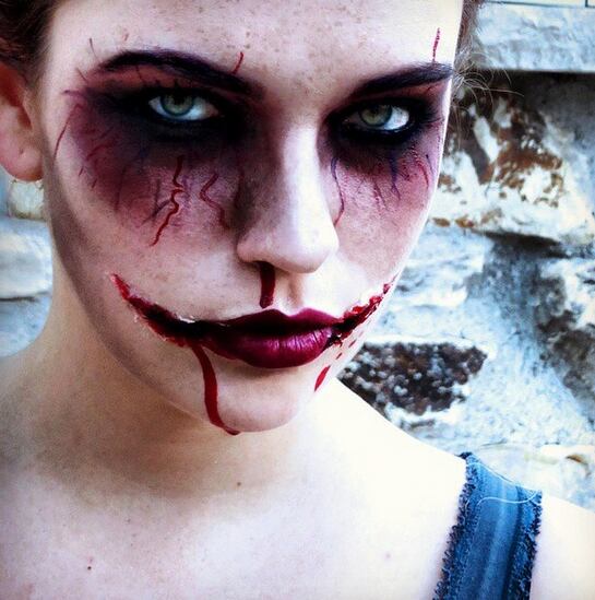 Instagram / thehivestores