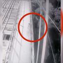 La caída del niño en el puente férreo que comunica a Flandes con Girardot