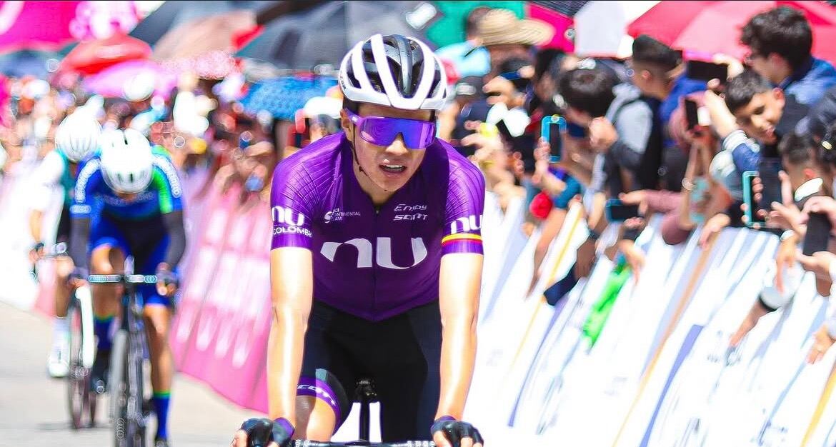 Cristian Camilo Muñoz durante una competencia de con el equipo Nu Colombia.