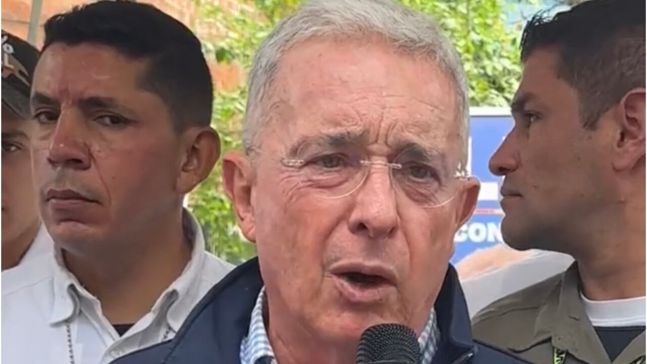Expresidente Álvaro Uribe Vélez