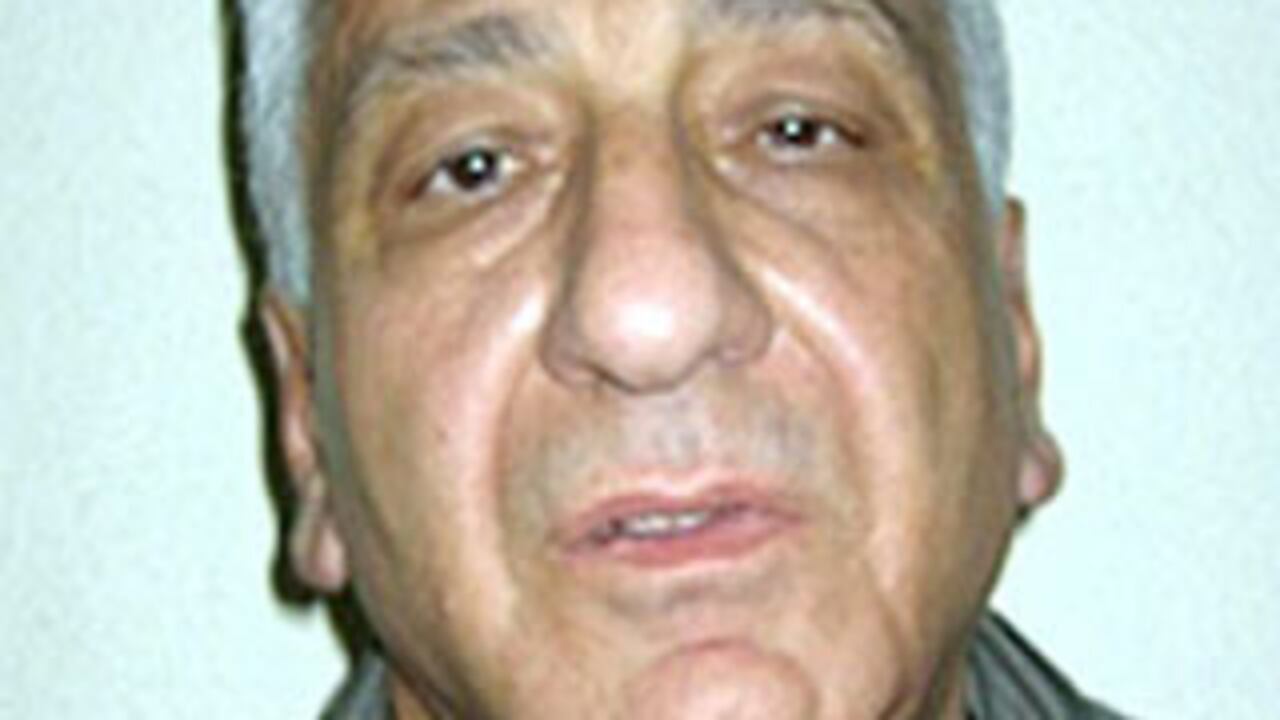 A partir de la captura de Monzer Al Kassar, Estados Unidos tiene un plazo de 40 días para presentarle a la justicia española los documentos que respaldan la extradición. El traficante sirio enfrentaría cadena perpetua, ya que el armamento que habría negociado con supuestos miembros de las Farc sería empleado contra intereses estadounidenses en Colombia