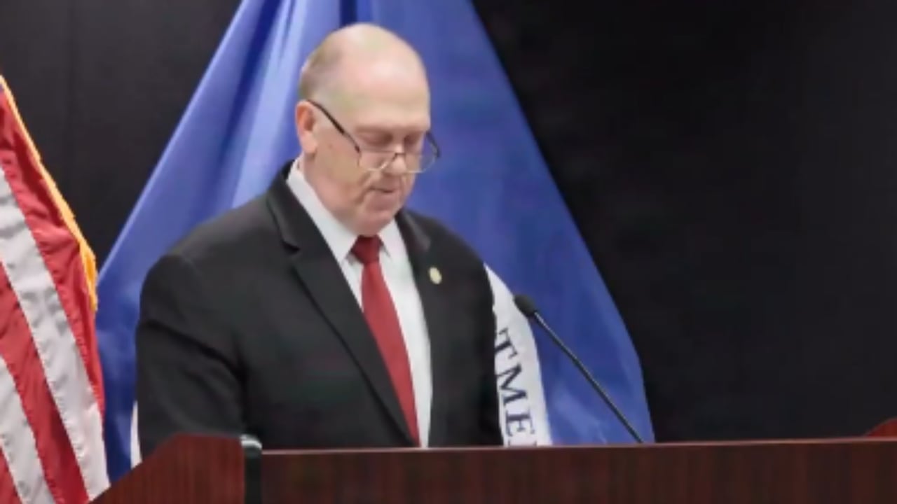 Tom Homan asegura que condados de Minnesota cooperan con ICE para detenciones de inmigrantes.