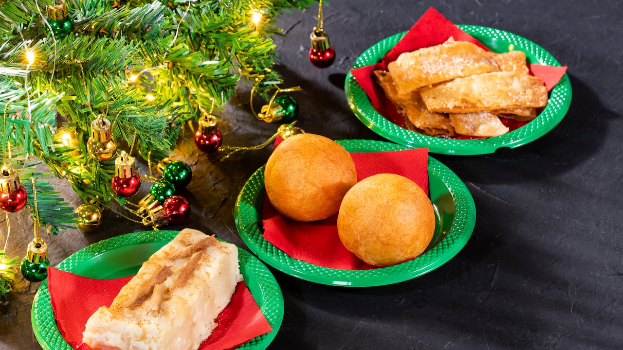 Natilla, hojuelas y buñuelos - Comida para las novenas navideñas