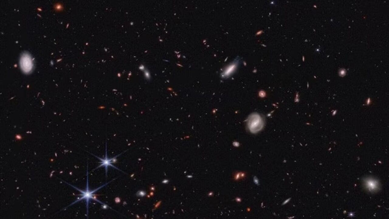 Archivo - Universo distante