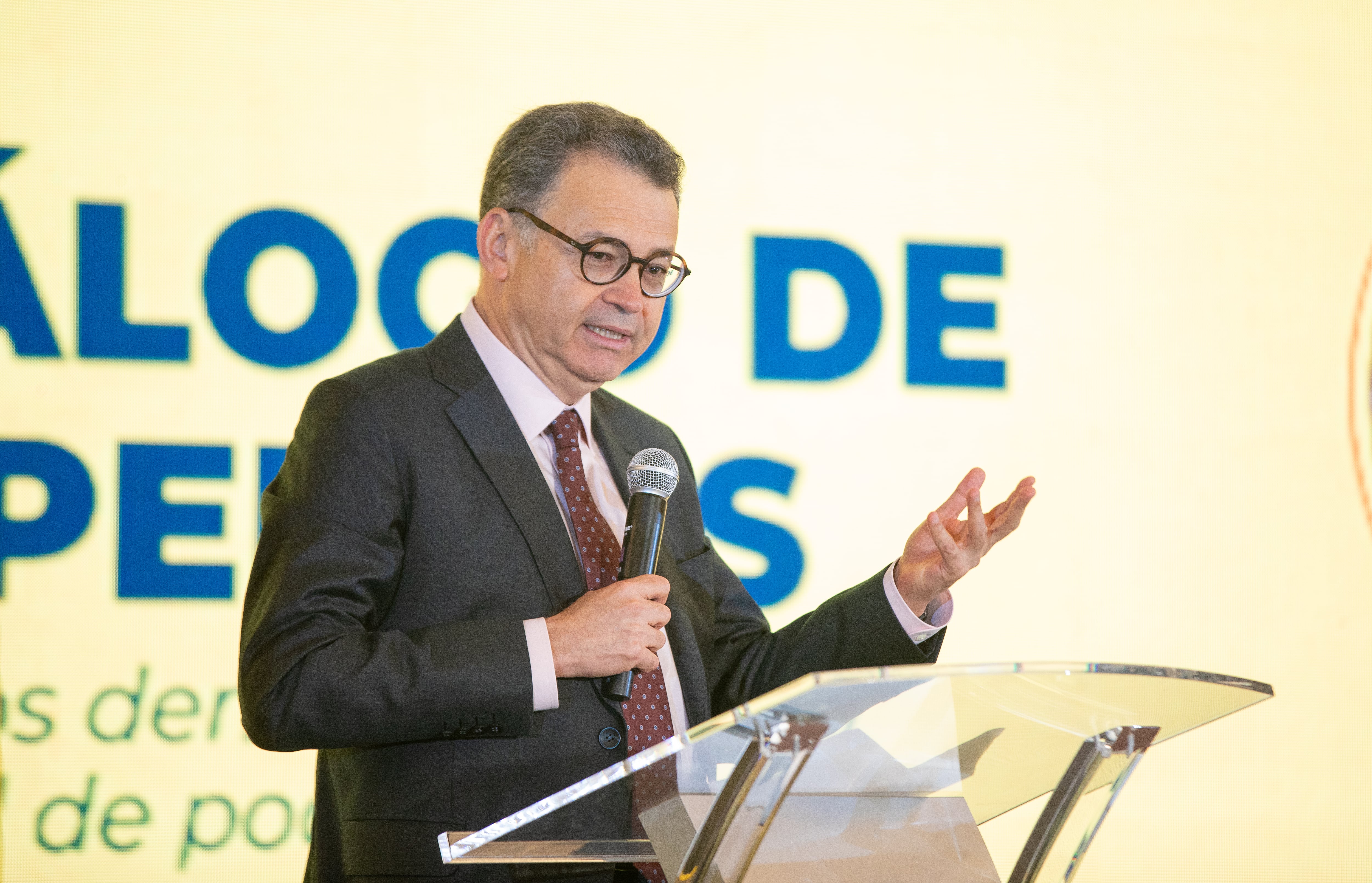 Primera Cumbre Internacional de Entidades Autónomas y de Control Bogotá 2026: “Controles al abuso de poder en democracias modernas”, organizada por la Procuraduría General de la Nación.