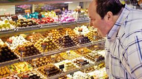 la alimentación saludable es clave para minimizar las posibilidades de que aparezca el colesterol.