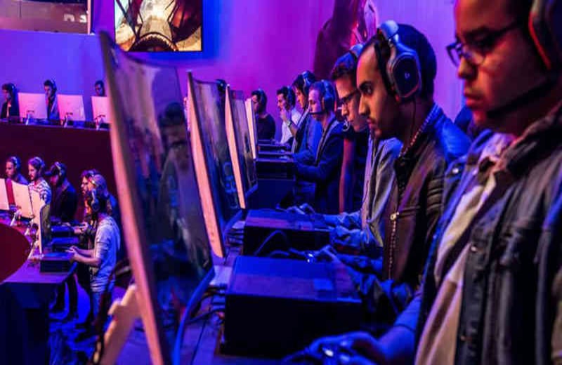 A la semana de los videojuegos en París llegan más de 200 mil personas de todo el mundo. Es un evento que aprovechan los jóvenes para competir y ganar campeonatos.