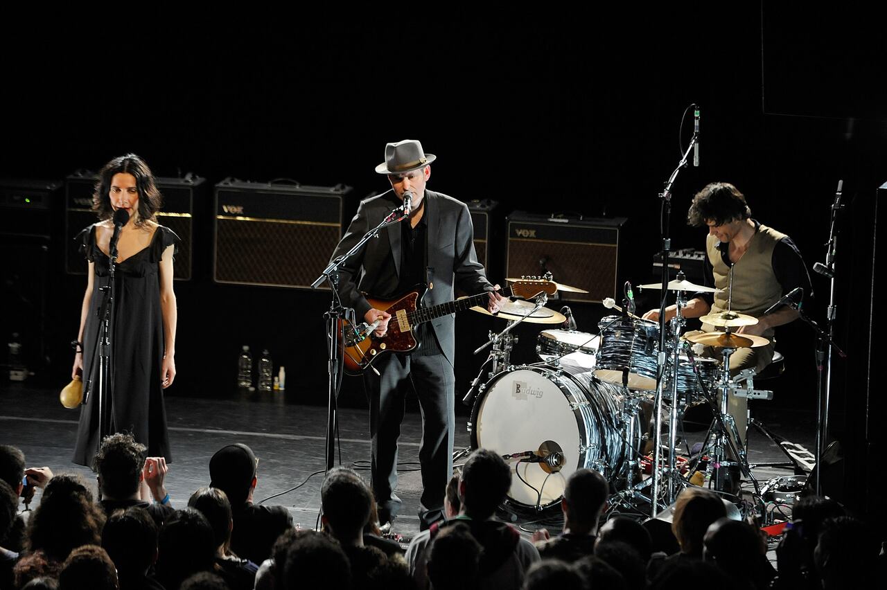 PJ Harvey y John Parish en un concierto en Irving Plaza, el 26 de marzo de 2009, en Nueva York. Foto: Gary Gershoff/WireImage for New York Post.