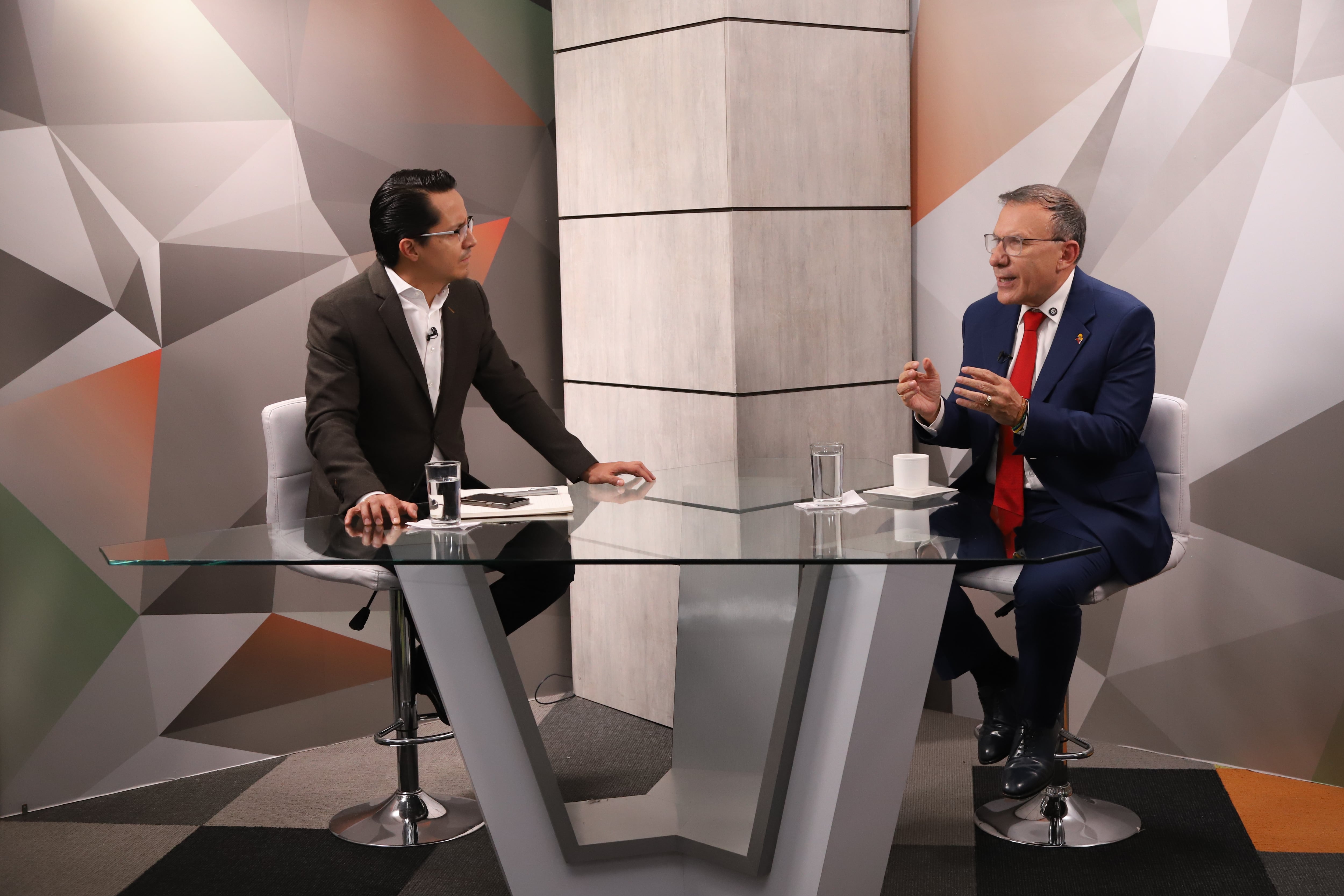 El Debate entrevista de Yesid Lancheros al precandidato presidencial Roy Barreras.