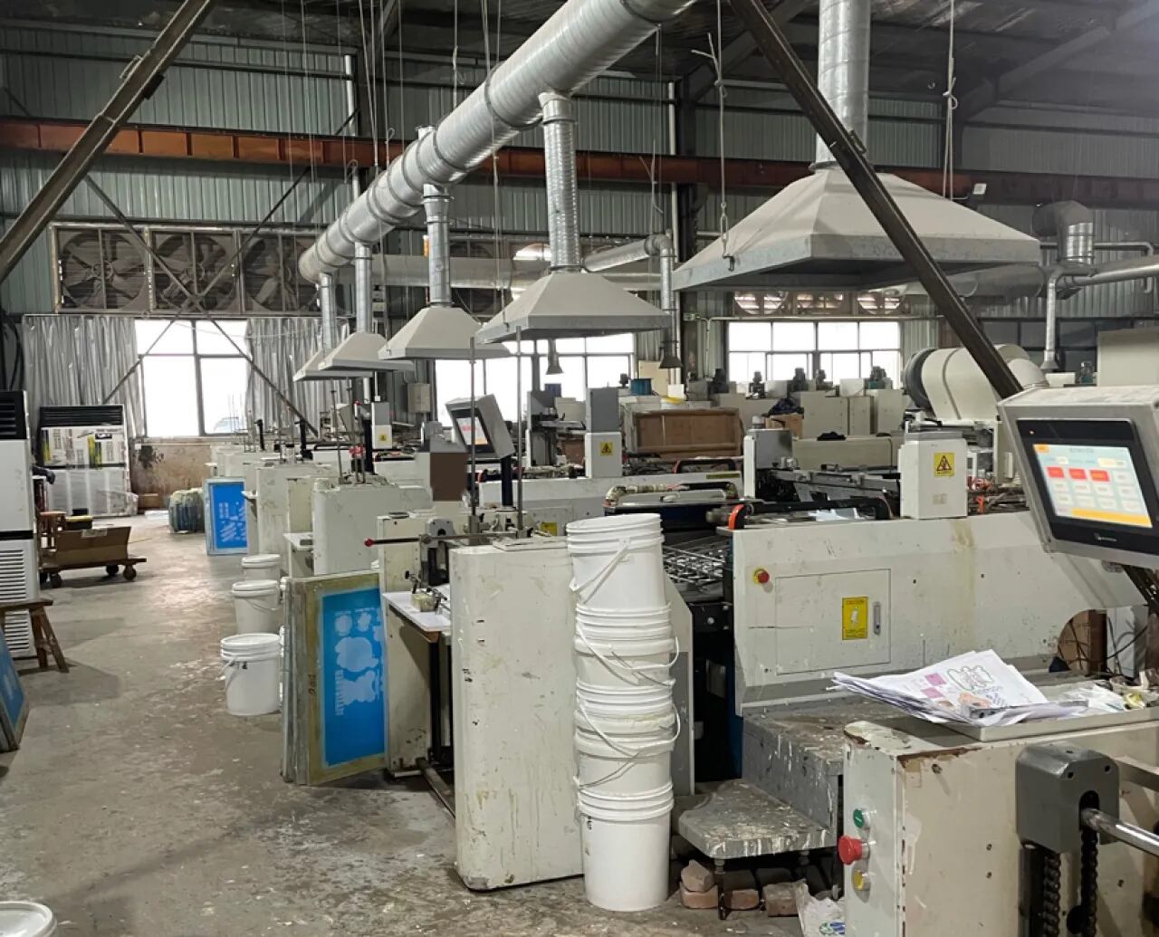 La investigación comenzó con una serie de incautaciones en aduanas detectadas por el equipo de Protección de Marca de Pandora.