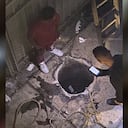 La comunidad atribuye el hecho a la falta de iluminación, y al constante robo de tapas de alcantarilla en la Ciudad de México.