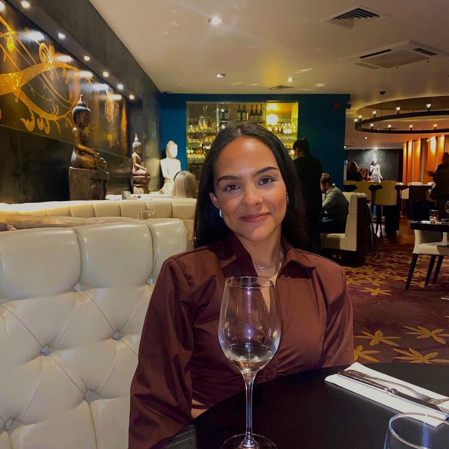 La mujer padece de un agresivo cáncer que ha deteriorado notablemente su estado de salud