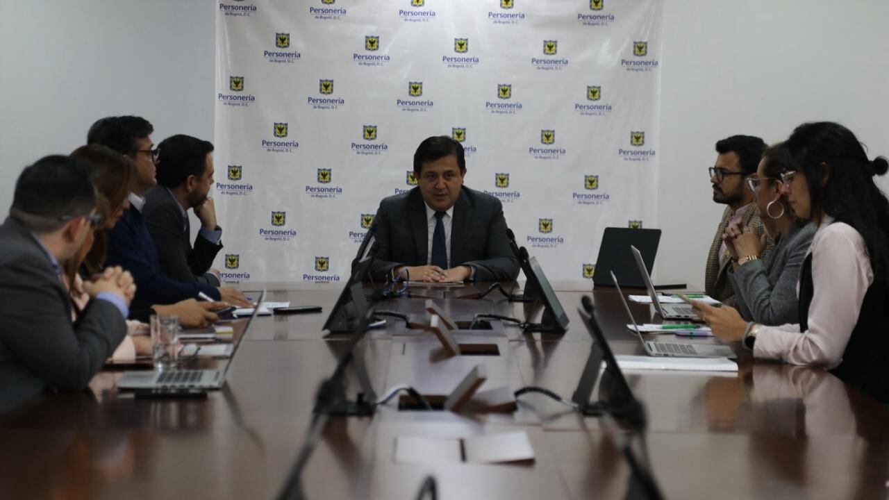 La mesa de salud sobre la red de servicios de Bogotá contó con la participación de funcionarios de la Alcaldía y del Gobierno nacional.