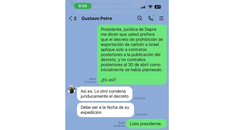 Chat entre Gustavo Petro y Luis Carlos Reyes.