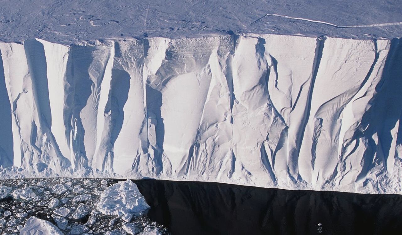 Si el glaciar del "fin del mundo" se llega a descongelar, el mar podría elevarse varios metros, acabando con ciudades costeras del mundo