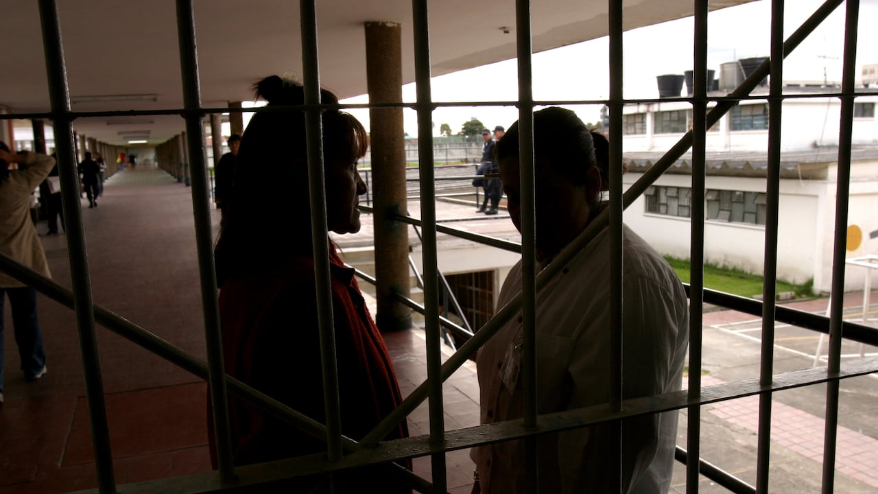 La ley da alternativas penales distintas a cárcel para mujeres pobres, cabeza de hogar. Foto: SEMANA