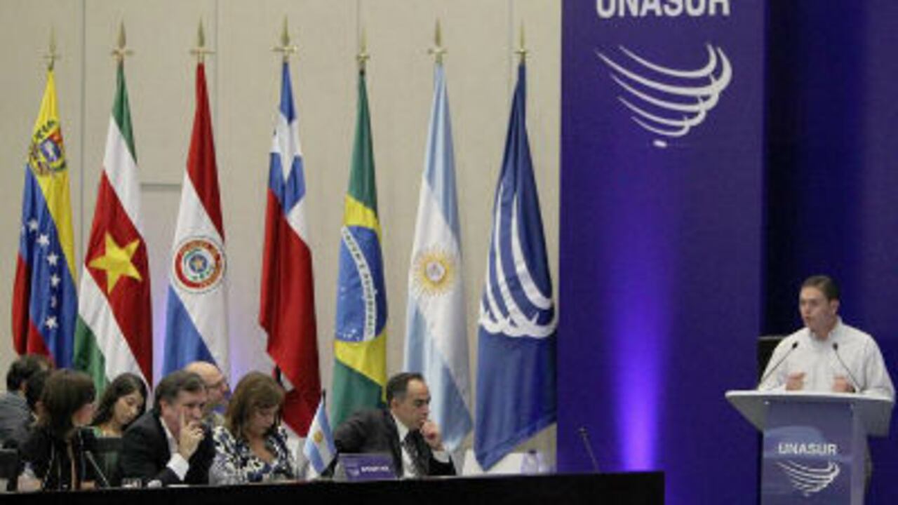 De la reunión participan 27 ministros y 6 viceministros de países de Unasur.