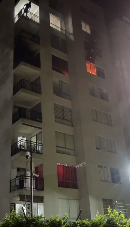 Incendio en Ciudad Guabinas.