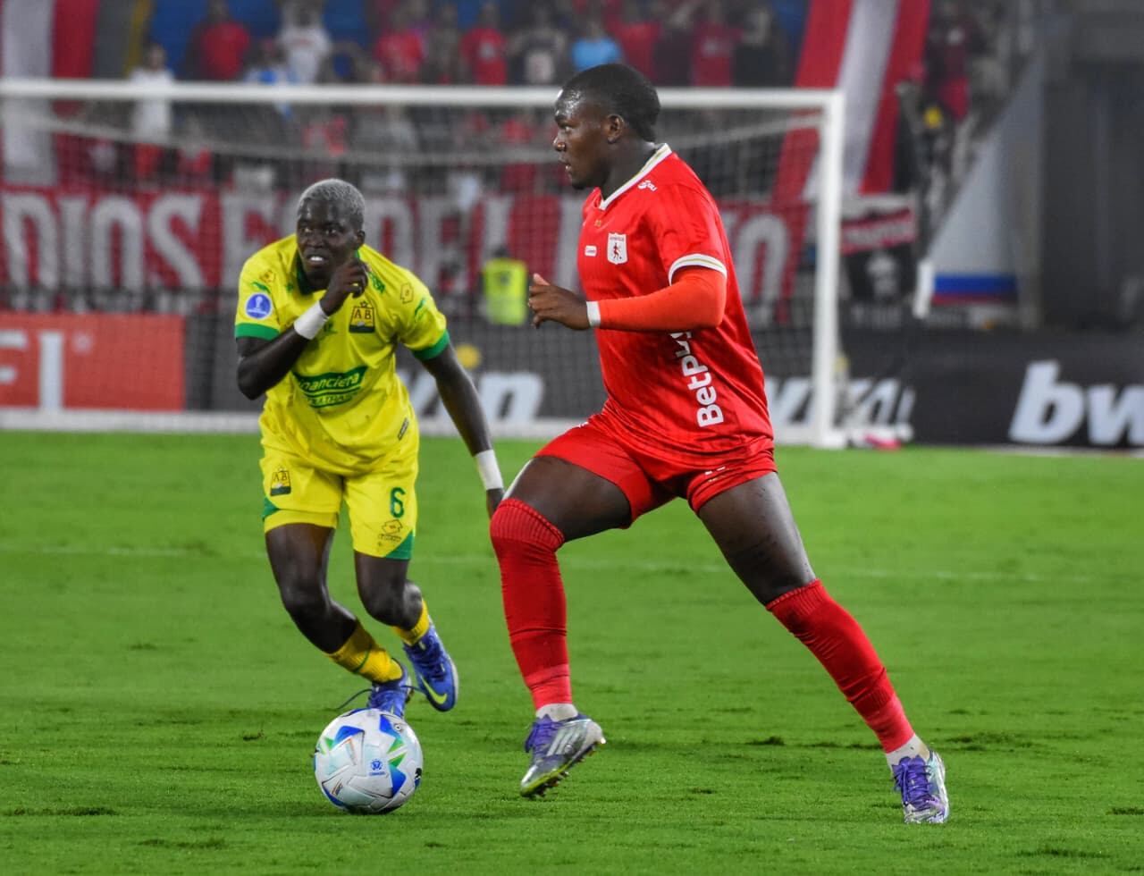 Así se vivió el duelo de los playoffs de la Copa Sudamericana 2026 entre América de Cali y Atlético Bucaramanga.