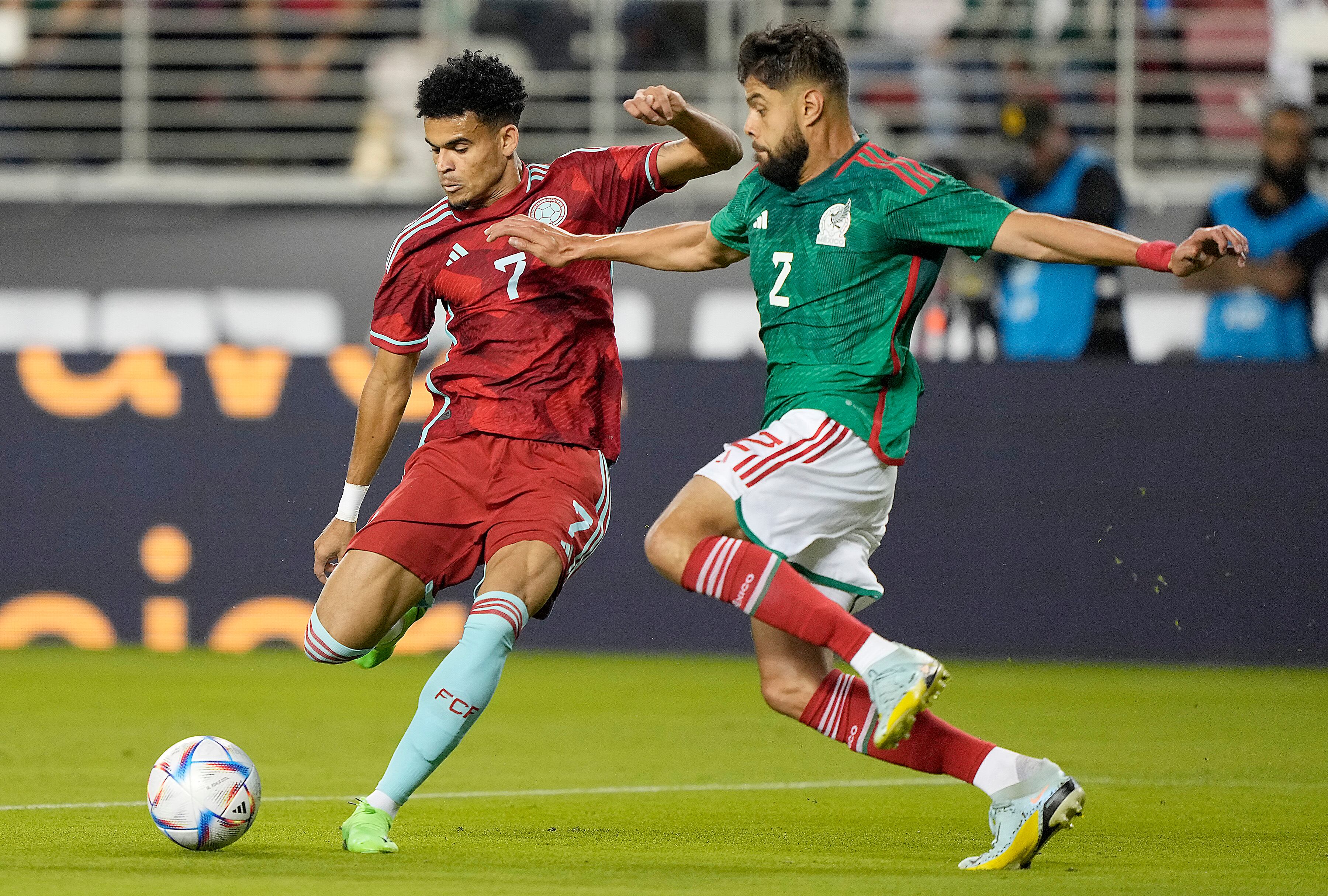Luis Díaz ante México.