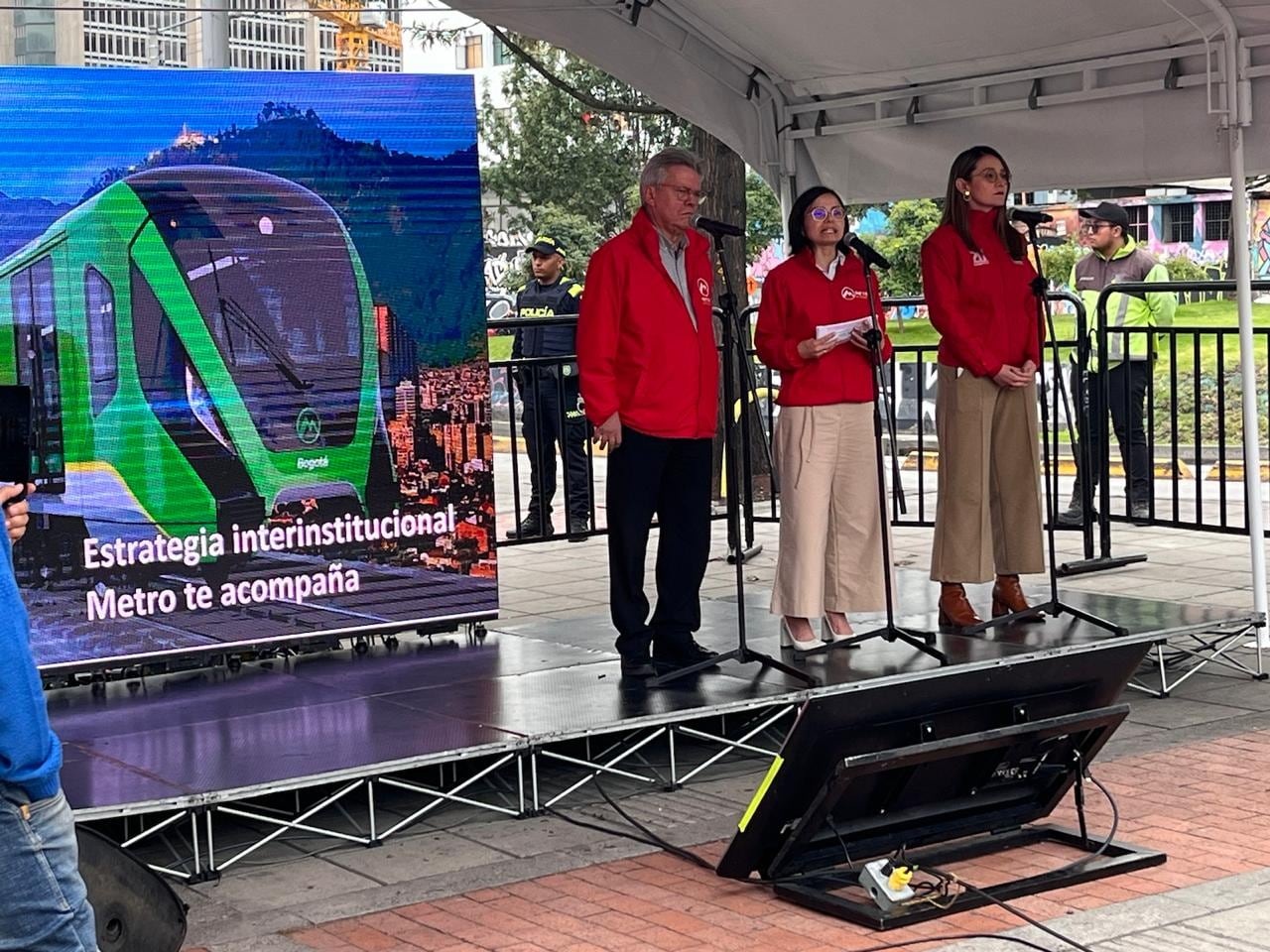 Gerente Metro de Bogotá, Leónidas Narváez: Claudia Díaz, secretaria de Movilidad y María Fernanda Ortíz, gerente de TransMilenio
