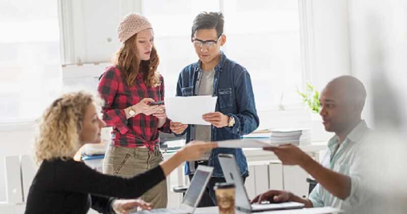 Las personas deben ser mayores de  edad.