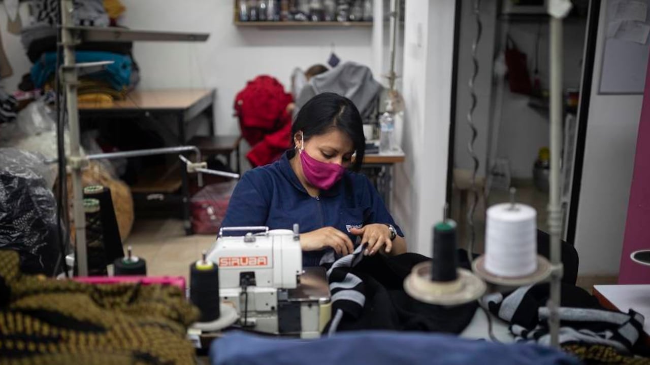 Déficit de talento humano en el turismo, la moda y las farmacéuticas.