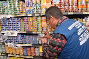 El Invima recomendó a los consumidores que hayan adquirido estos productos a evitar su consumo.