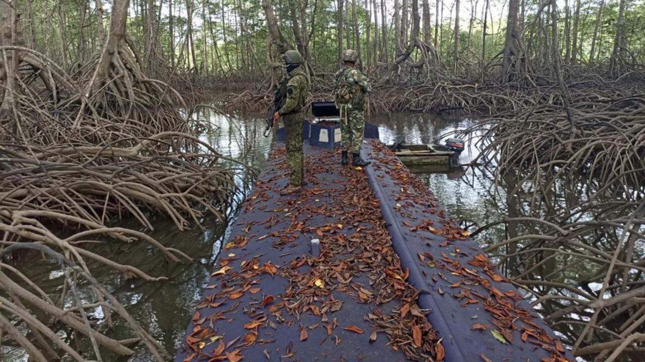 Imagen de archivo. Semisumergible al servicio de las disidencias de las Farc rastreado por el Ejército Nacional.