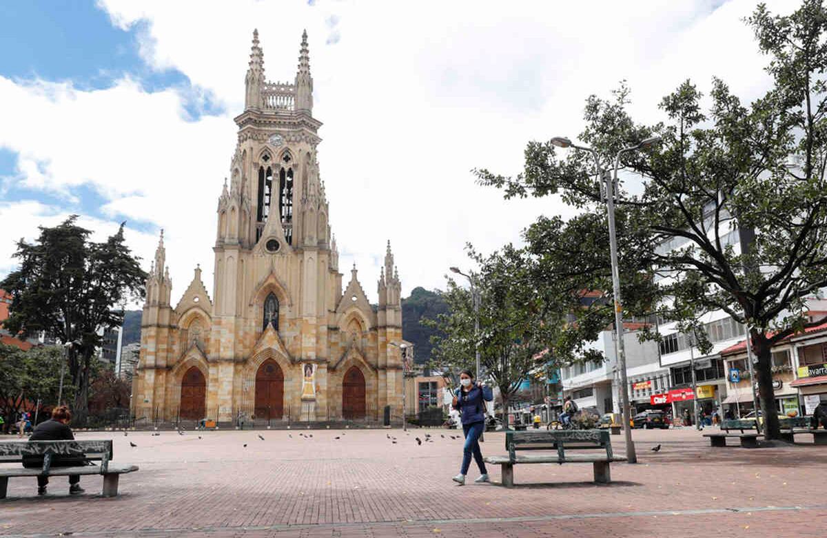 Basílica Menor Nuestra Señora de Lourdes - Chapinero/ Foto: Guillermo Torres Reina.
