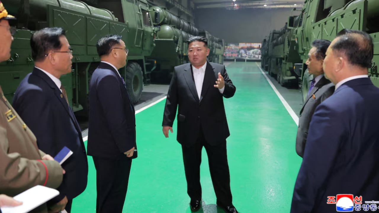 Pyongyang reforzó su mensaje militar luego de ensayos con misiles de largo alcance.