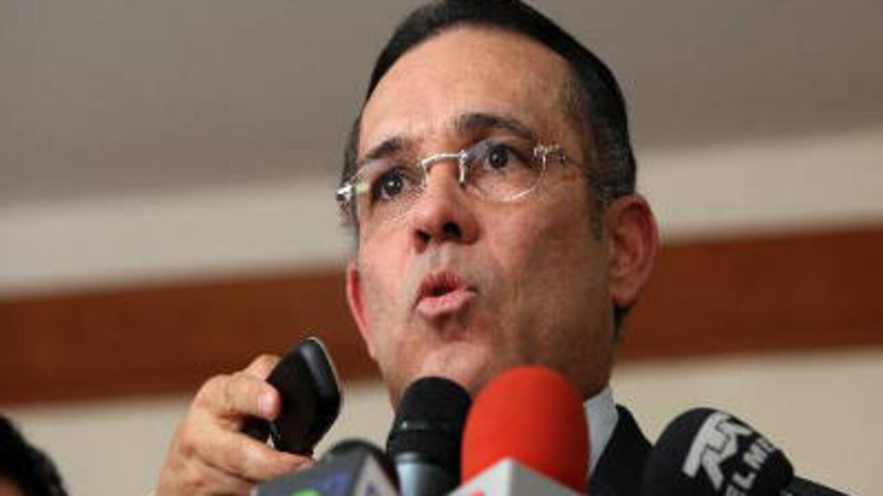 El senador Efraín cepeda, presidente del Partido Conservador, aclara la postura de la colectividad frente a la elección de secretarios de Senado y Cámara