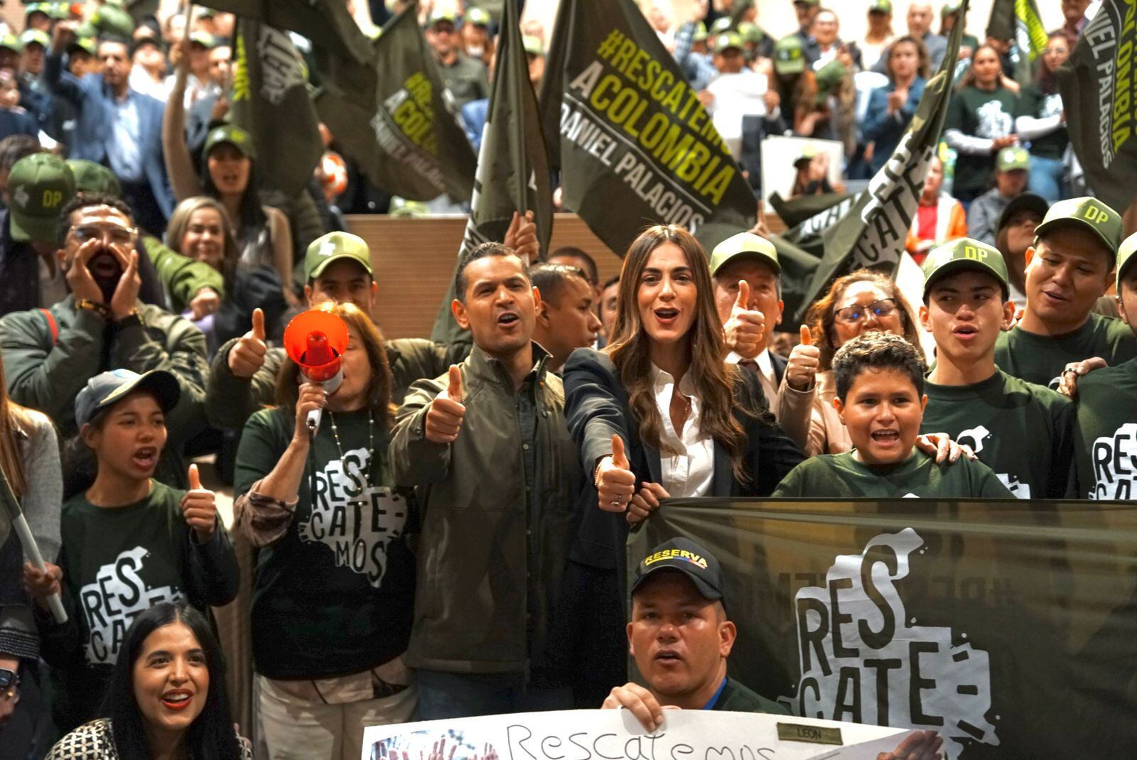Daniel Palacios inscribió su candidatura a la Presidencia.