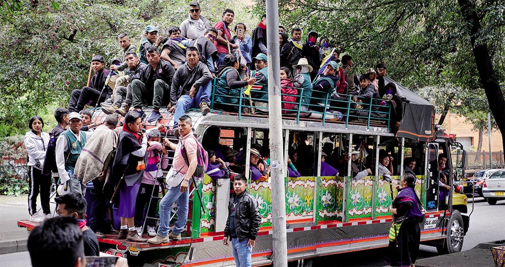 Desde distintos sectores, entre colegas de otros medios, políticos y personas del común, rechazaron este acto en las redes sociales con varios comentarios.