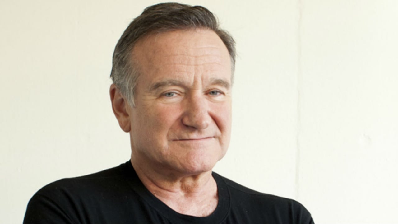 Robin Williams celebró su cumpleaños 63 el 21 de julio. Acababan de diagnosticarle párkinson y había ingresado a un centro de rehabilitación para continuar su lucha contra el alcoholismo.