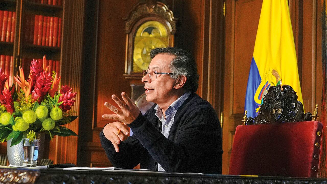 Cuando el presidente “señala o degrada a alguien, se generan efectos jurídicos y sociales profundos... la democracia no admite micrófonos sin límites”.