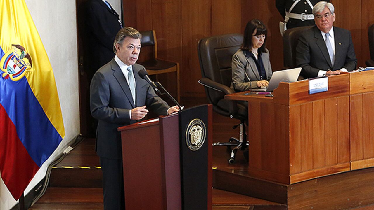 El presidente Santos estuvo en la Corte Constitucional en julio del 2013 para explicar el Marco Jurídico para la Paz.