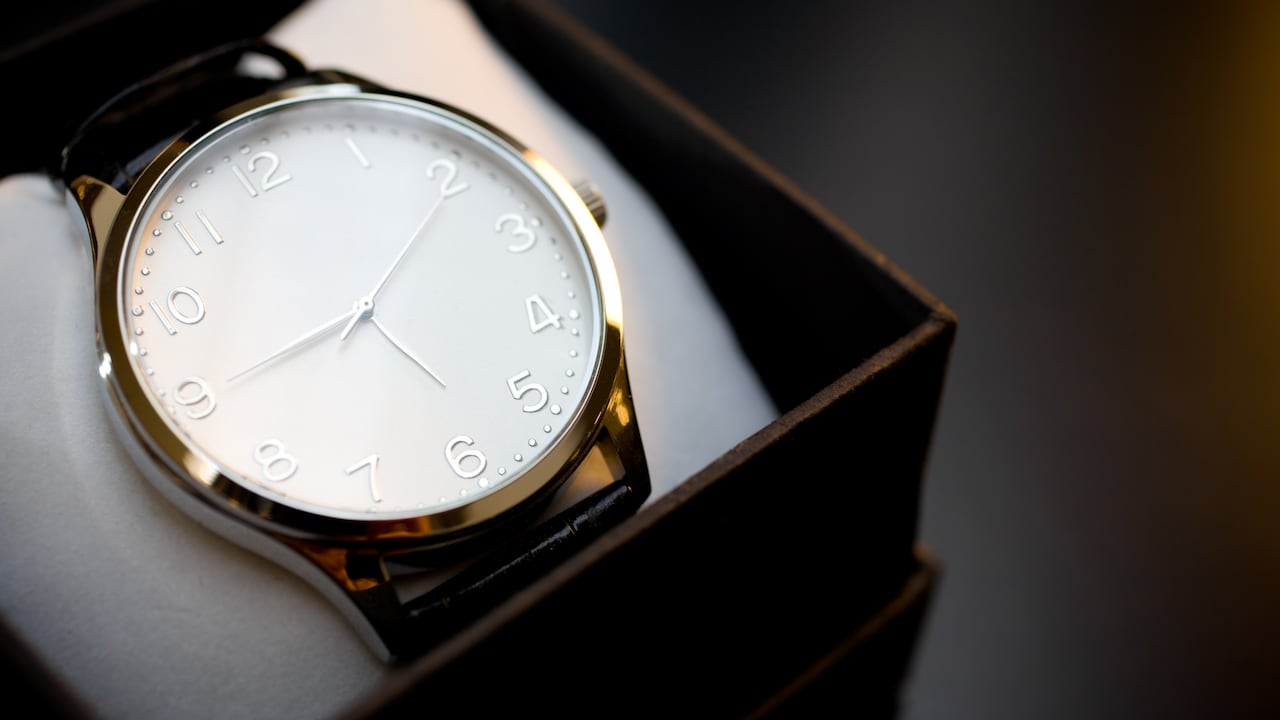 Especialmente en verano, cuando hay más flujo de turistas, se hacen extremadamente comunes los robos de relojes en varias ciudades europeas.