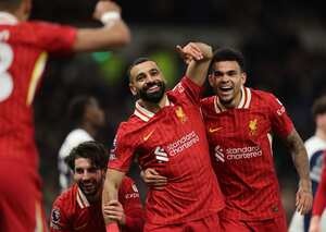 Mohamed Salah y Luis Díaz celebrando un gol de Liverpool