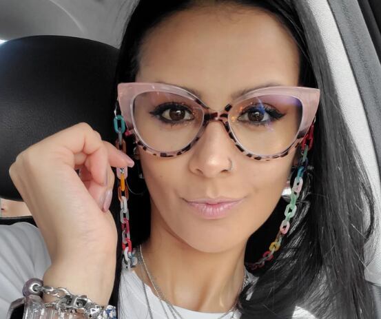 Periodista Luz Eusse perdió la vida este domingo, en el Autódromo de Tocancipá tras caerle una pantalla encima.