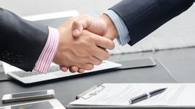 Buscar trabajo en internet exige precaución ante correos que suplantan a grandes empresas.