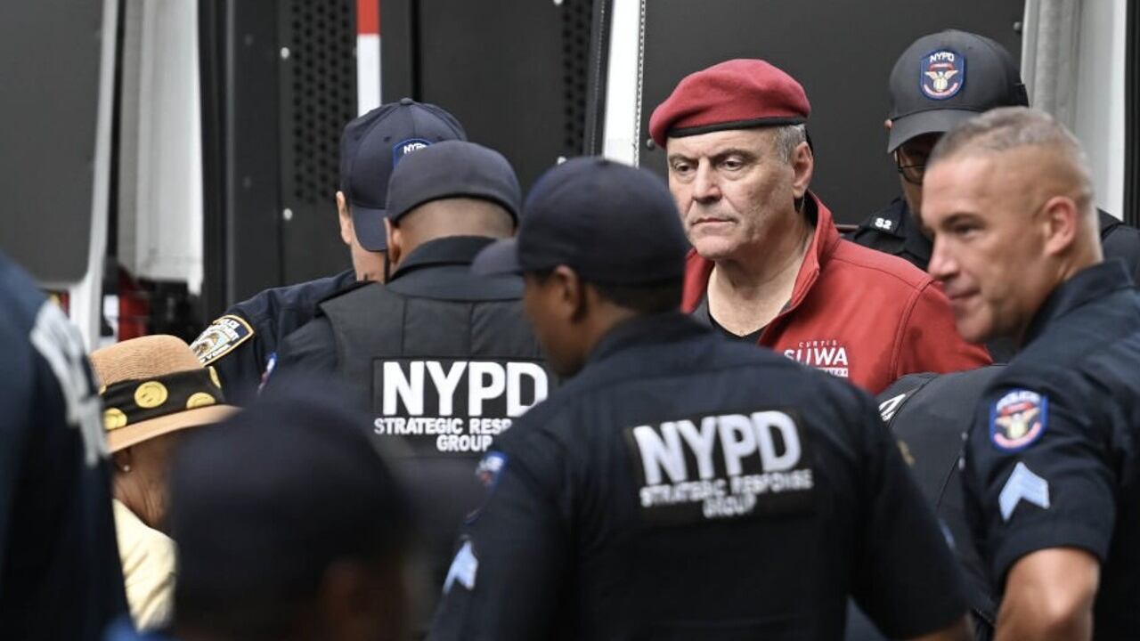 Así fue capturado por las autoridades el republicano Curtis Sliwa