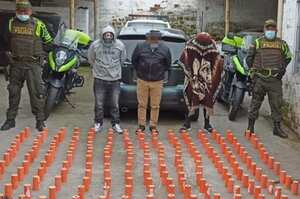 Tres ecuatorianos llevaban explosivos escondidos en bultos con zanahoria y cebolla.