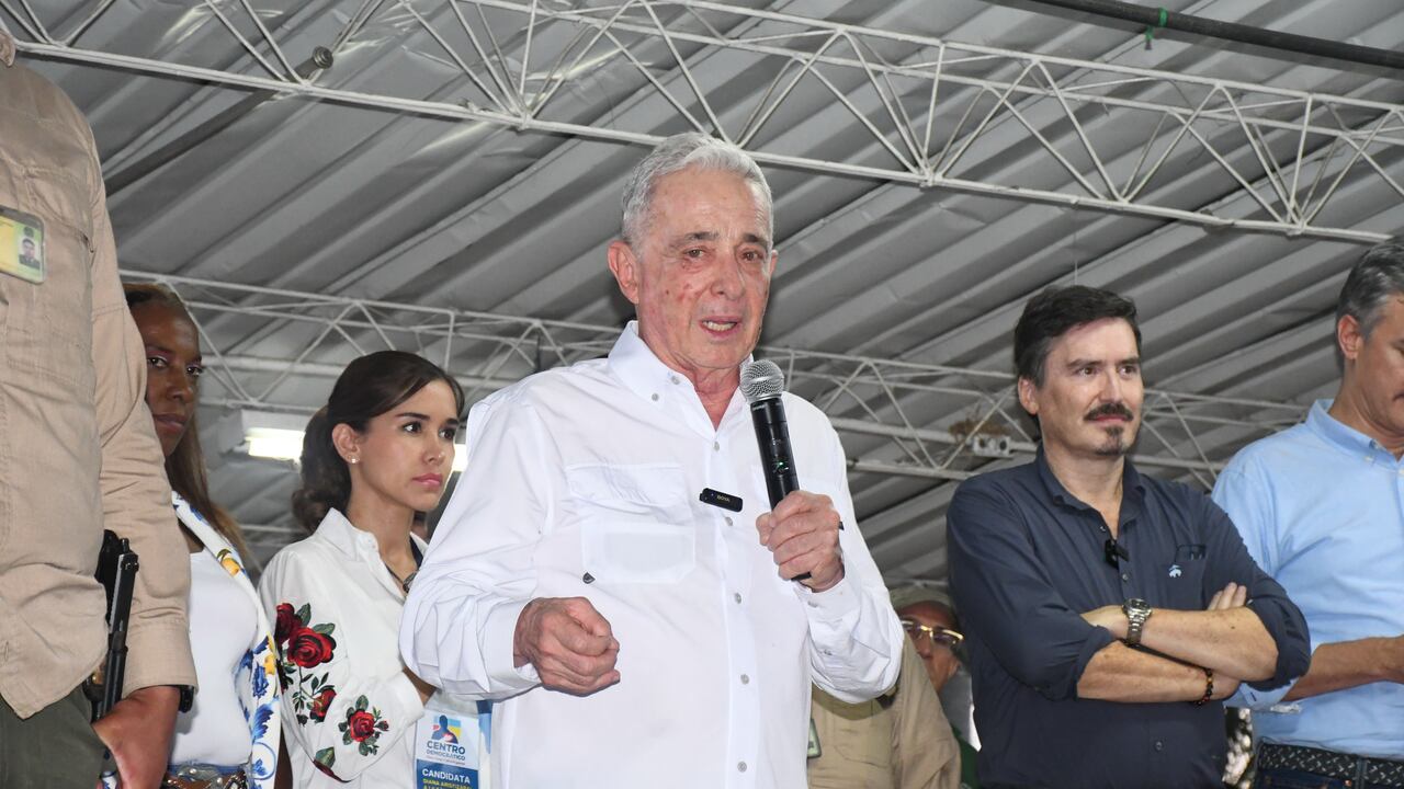 Álvaro Uribe, en campaña con candidatos al Congreso de la República 2026.