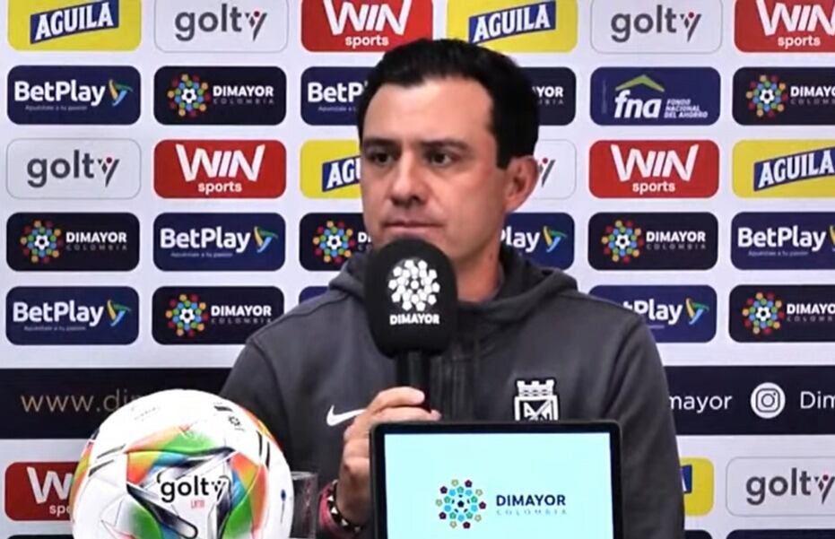 Luis Pérez, asistente técnico de Atlético Nacional.