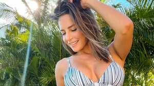 La barranquillera siempre está "regia" a la hora de disfrutar el sol. Foto: Instagram @cvillaloboss.