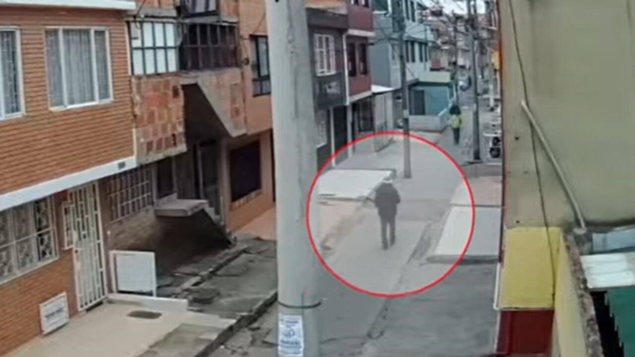Según la hija de la víctima, una vez este llegó a la vivienda, la delincuente ingresó al predio.
